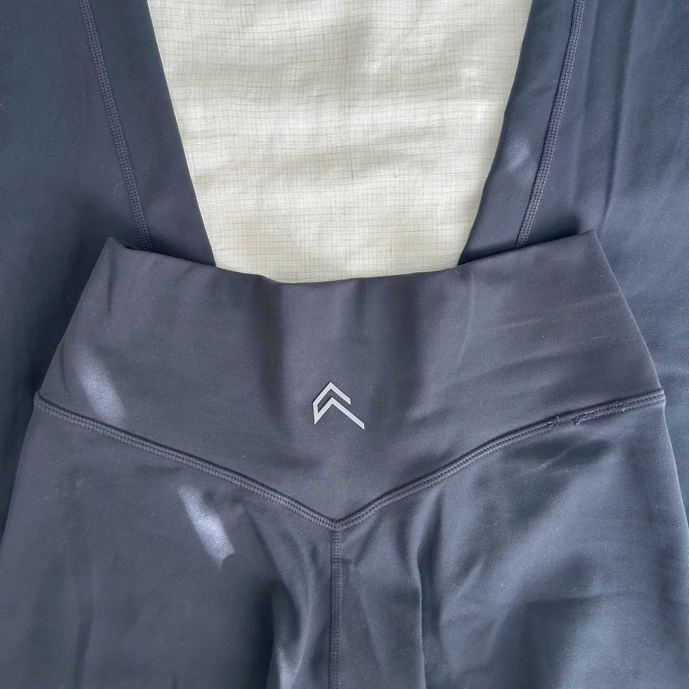 Women's Gray High-Waisted Leggings - Picture 3 of 3